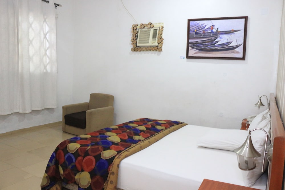 Executive Suite, 1 Queen Bed, Non Smoking photo 3
