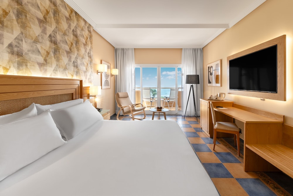 Double Room, Sea View (Priority View - 2 adults) - Photo 3