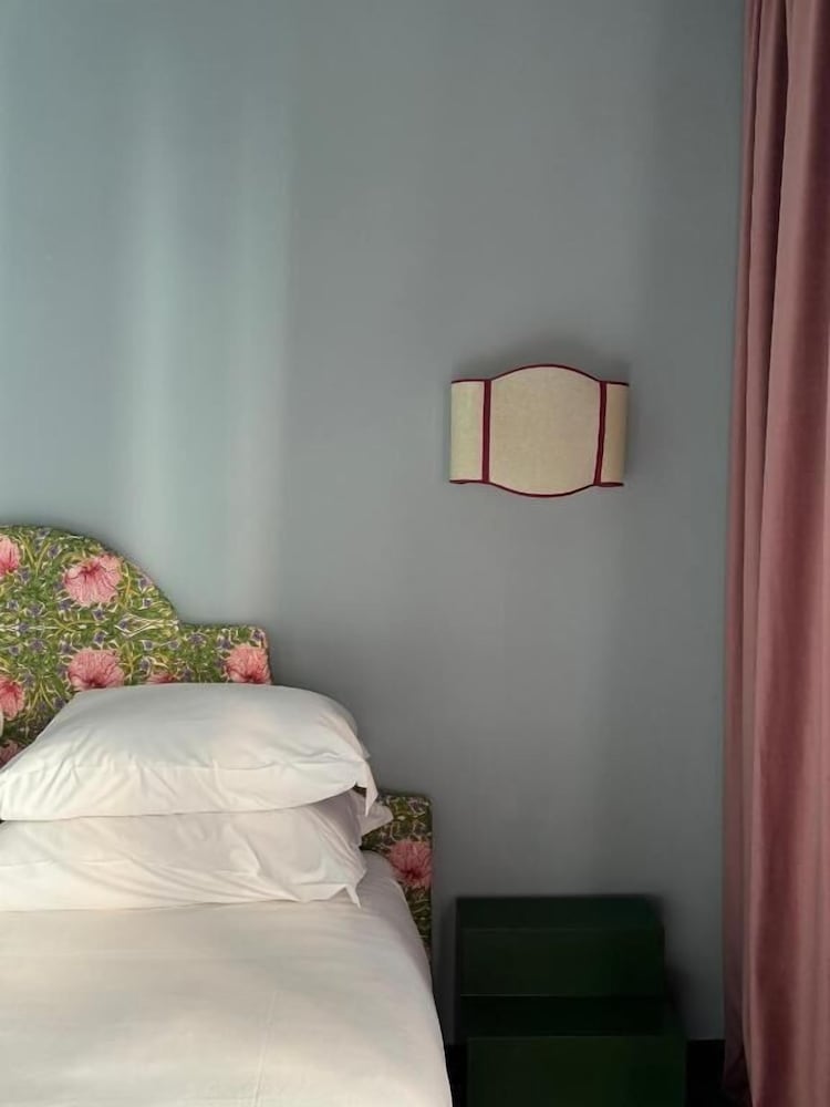 Deluxe Room photo 2