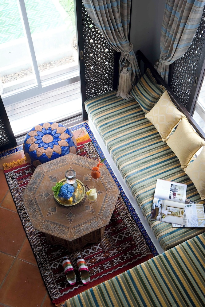 One Bedroom Morocccan Beachfront Villa - Photo 5
