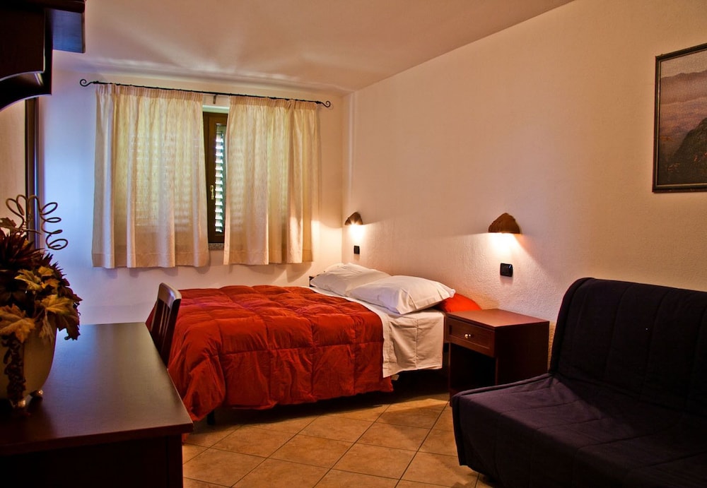 Double Or Twin Room photo 2