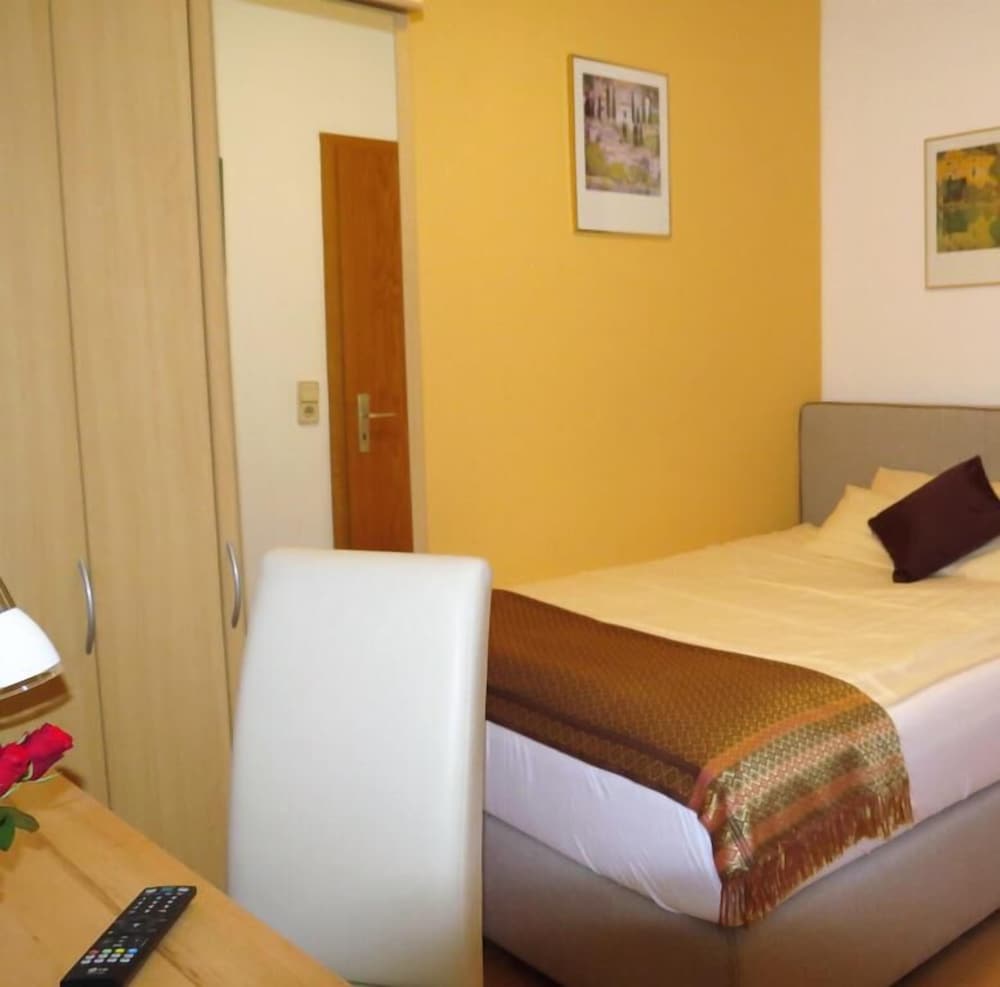 Basic Room - Photo 4