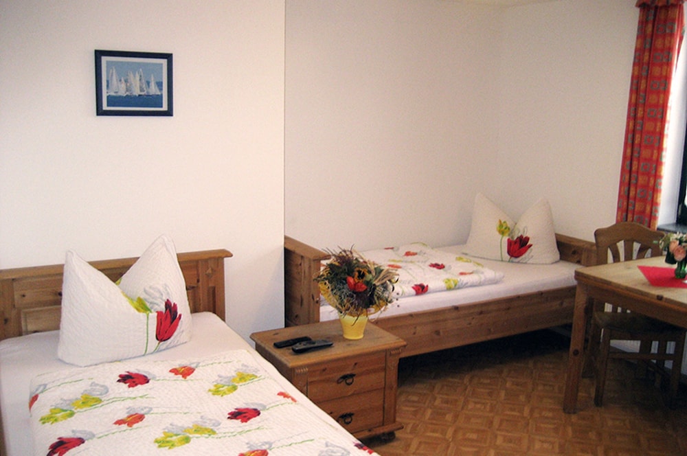 Single Room photo 1