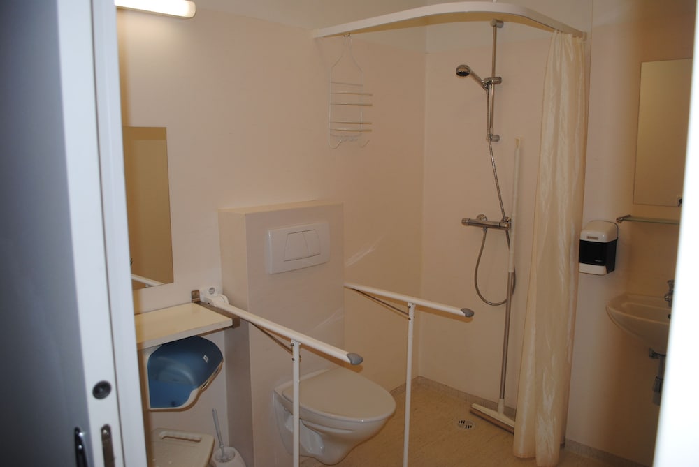 Comfort Double or Twin Room, Private Bathroom, Mountain View - Photo 15