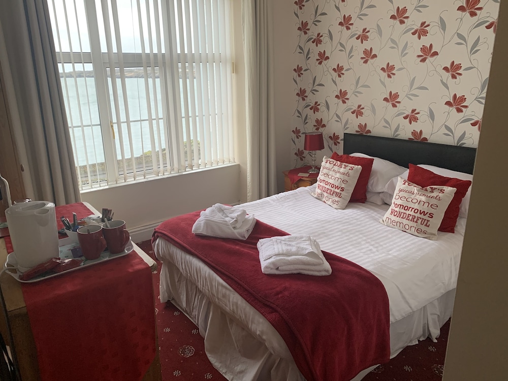 Standard Double Room, Ensuite ( Sea View With Shower)