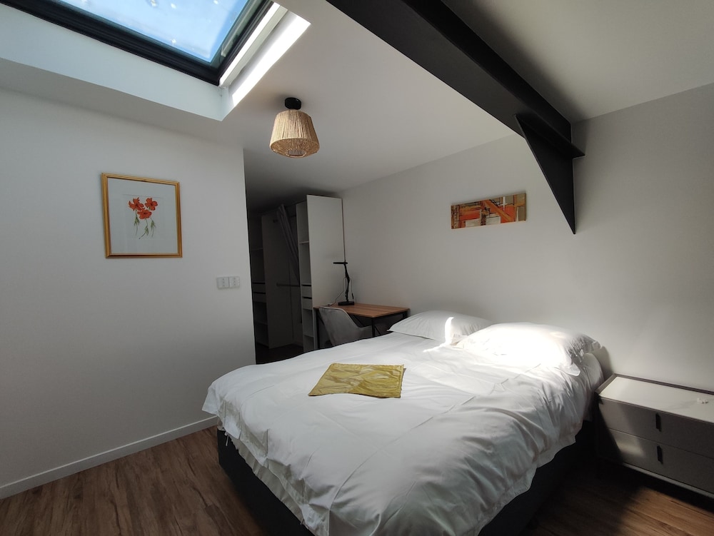 Deluxe Double Room, Private Bathroom