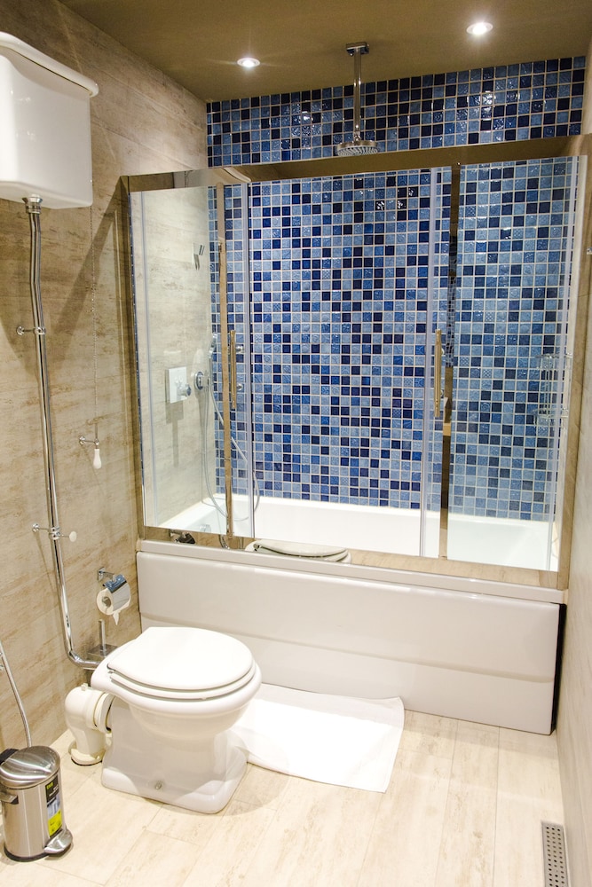 Suite, Balcony - Photo 2