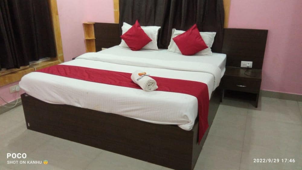 Deluxe Double Room, City View