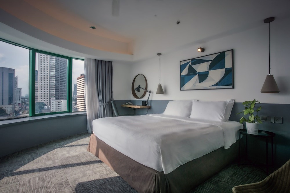 Deluxe King Room photo 3