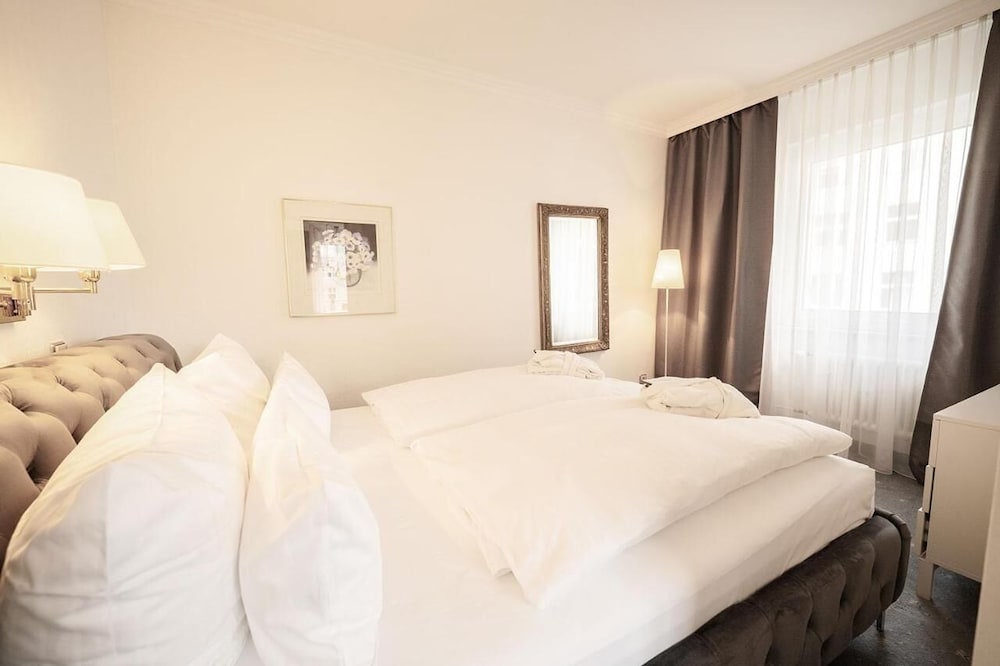 Family Studio Suite, Non Smoking, Balcony, photo 6