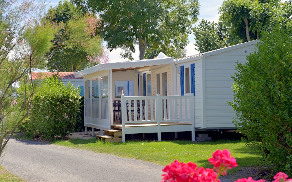 Premium Cottage, 3 Bedrooms photo 2