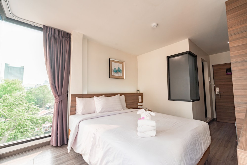 Premier Room, 1 Queen Bed photo 1