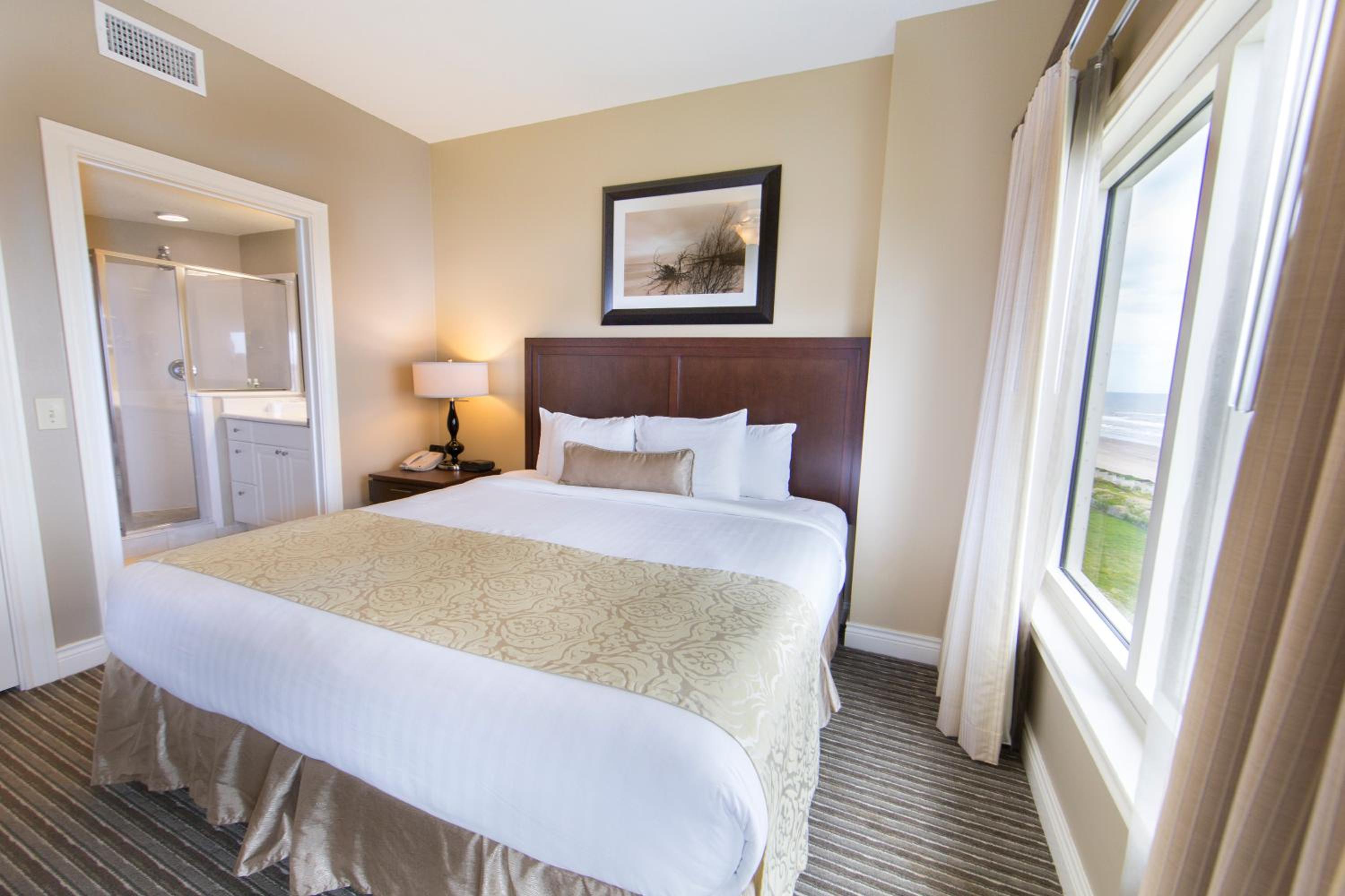 One-Bedroom Villa with one king bed photo 1