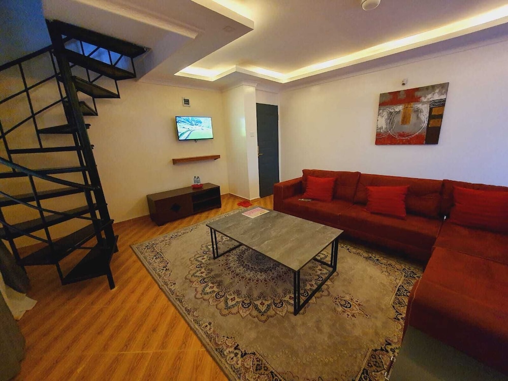 Luxury Penthouse, 1 King Bed, Non Smoking, Hill View