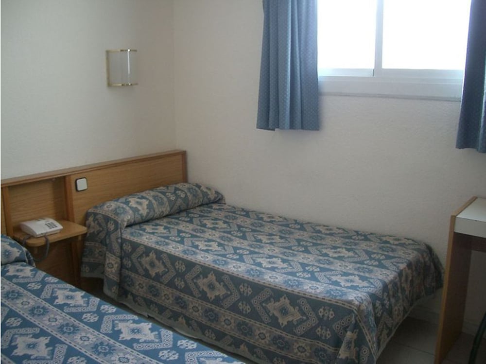 Double or Twin Room photo 2