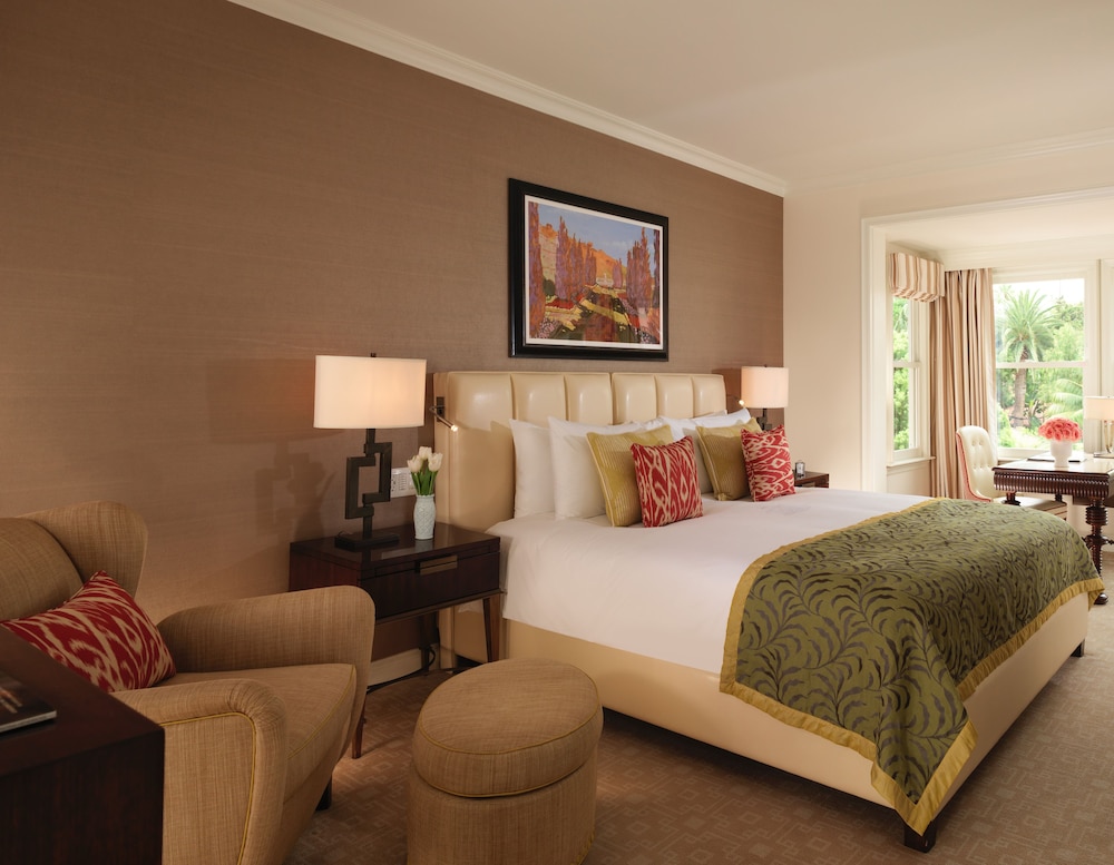 Superior Balcony Room