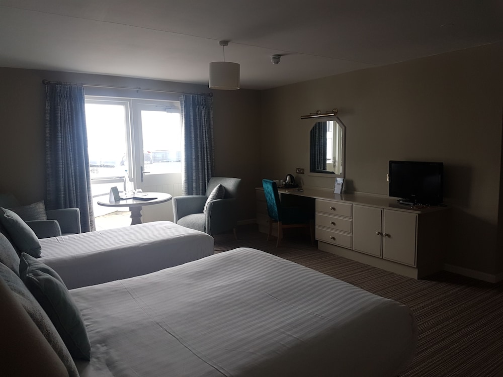 Family Room, Sea View