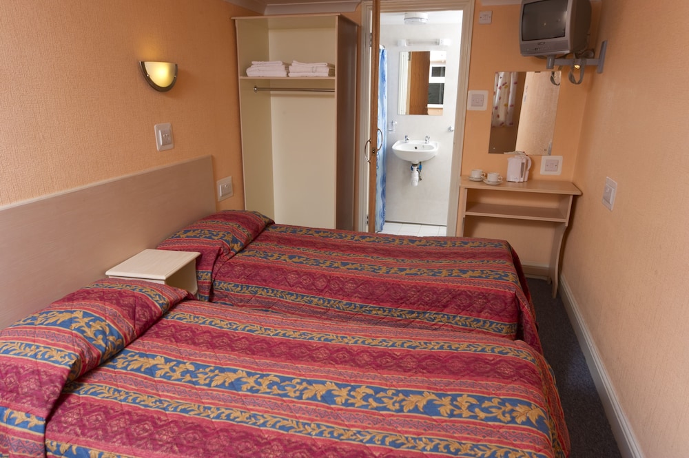 Twin Room, Ensuite photo 2