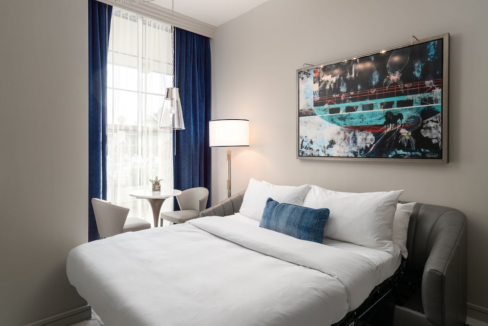 Suite, 1 Bedroom, River View (Balcony)