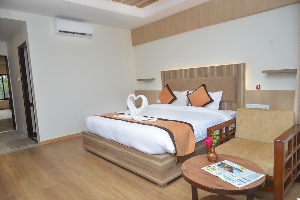 Deluxe Double Room, River View