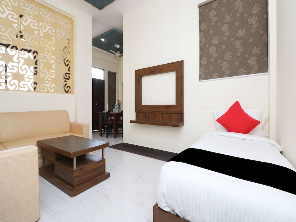 Comfort Suite, 1 Queen Bed photo 2