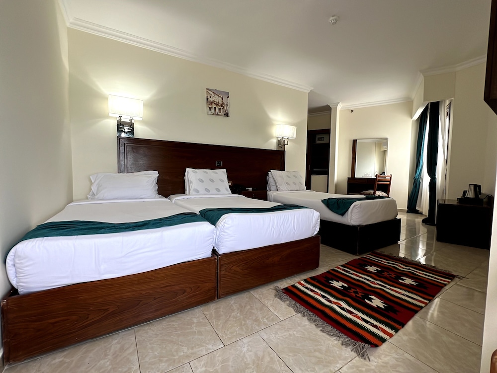 Family Double or Twin Room photo 2
