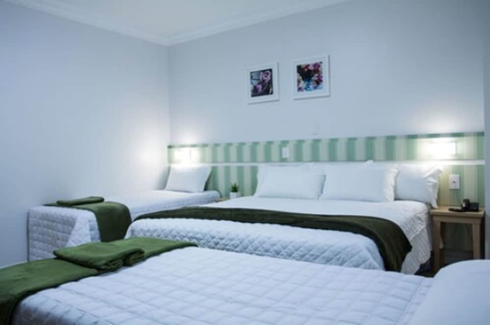 Superior Quadruple Room photo 1