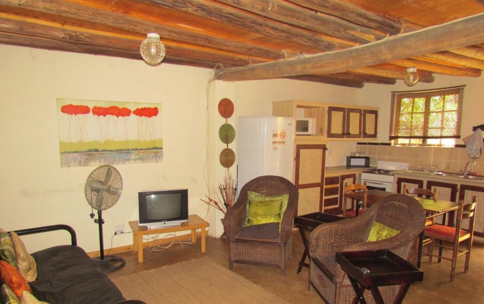 Studio Apartment photo 3