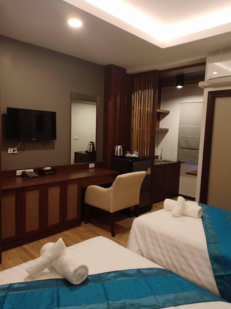 Superior Twin Room - Photo 8