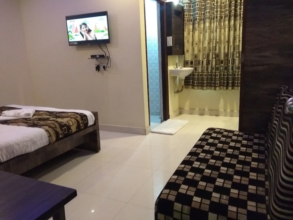 Room, Bay View