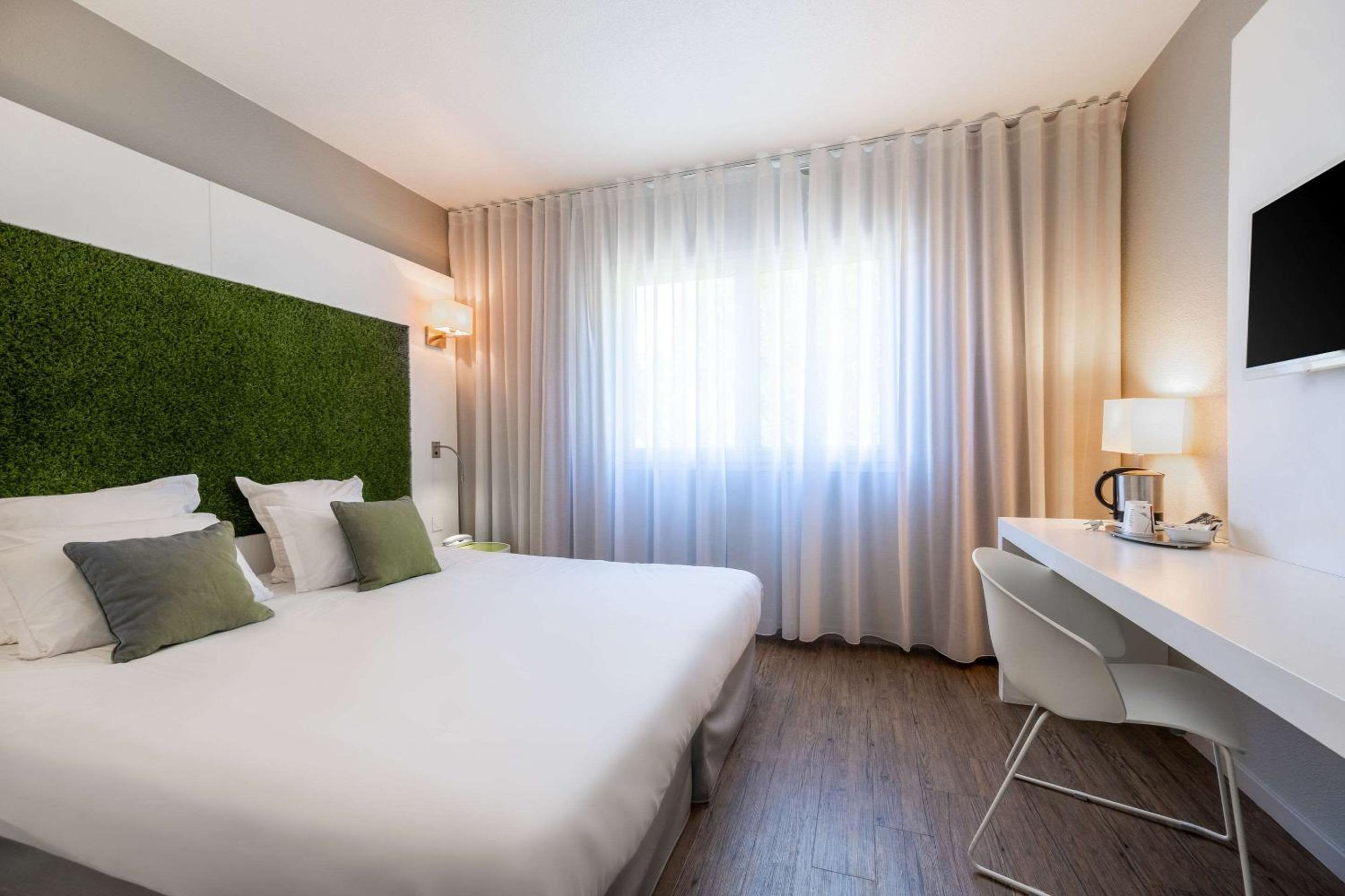 Double Room Garrigue side - Photo 3
