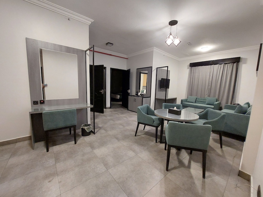 Family Studio Suite photo 3