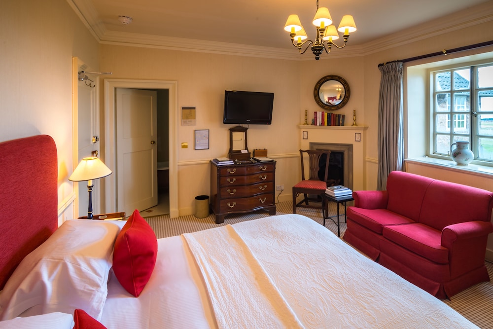 Large Main House Room - Photo 5