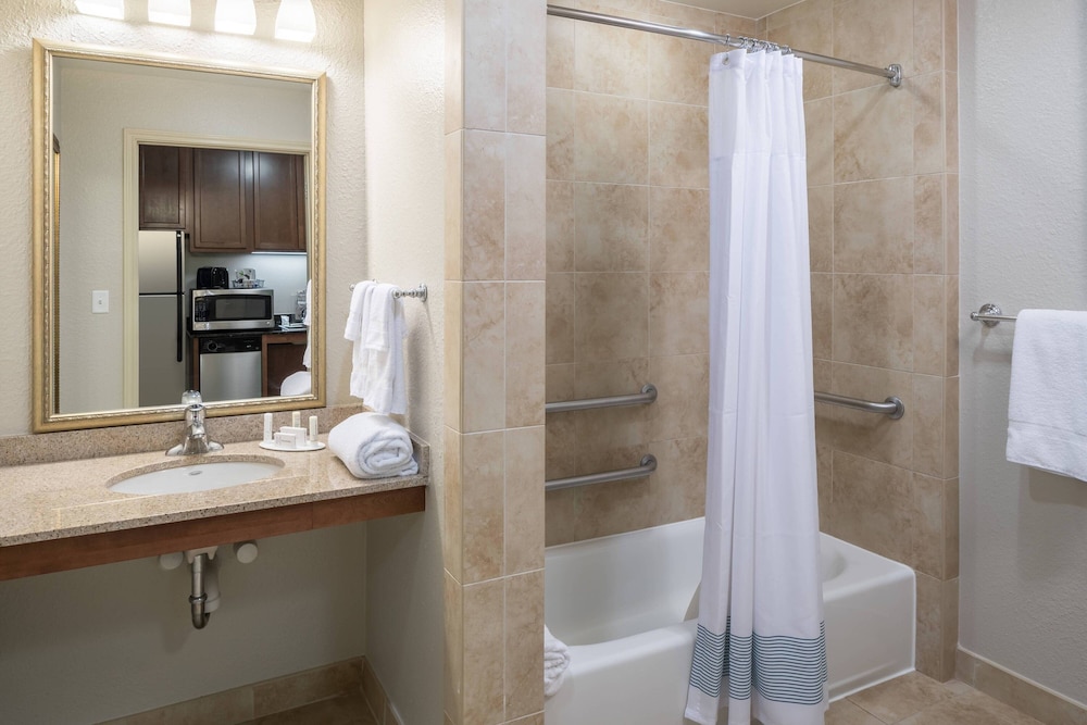Suite, 1 King Bed with Sofa bed (Mobility/Hearing Accessible, Tub) - Photo 5