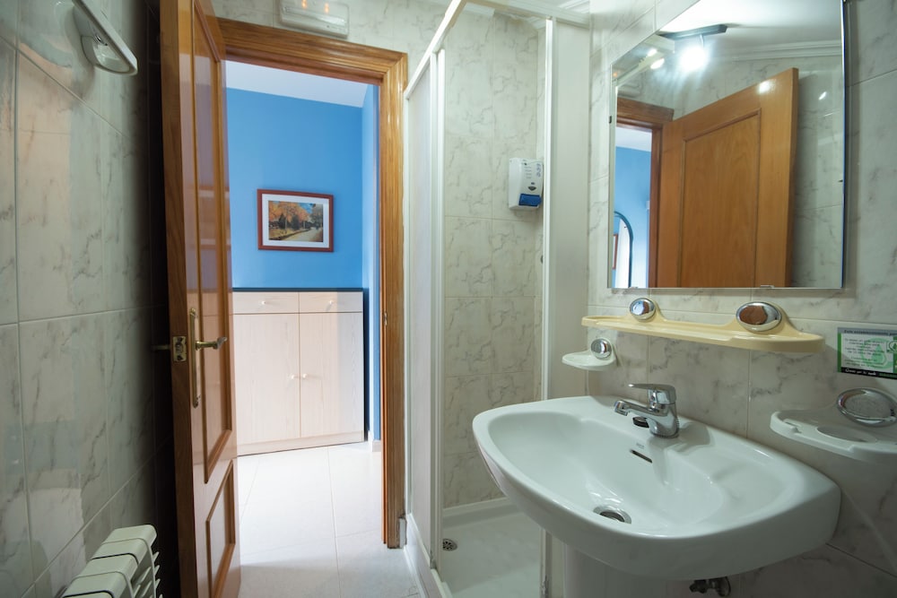 Basic Double Room, Garden View photo 2