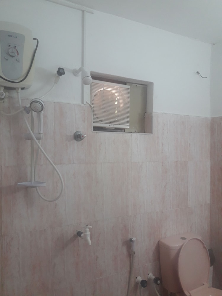 Standard Single Room, Balcony, City View photo 2