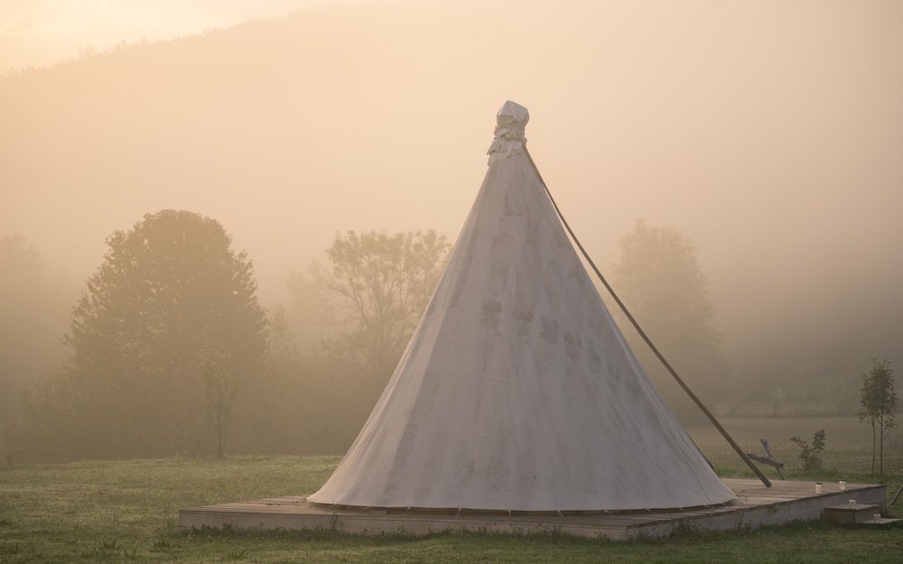 Luxury Tent, 1 King Bed, Pool Access, Mountain View (Lakota 1) photo 2