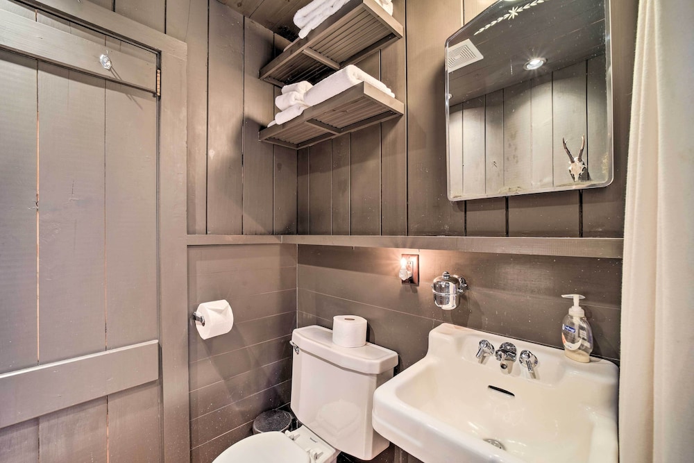 House (2 Bedrooms) photo 2