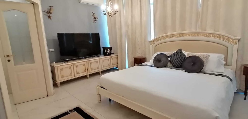 Luxury Apartment