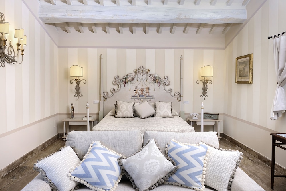 Villa, Multiple Bedrooms