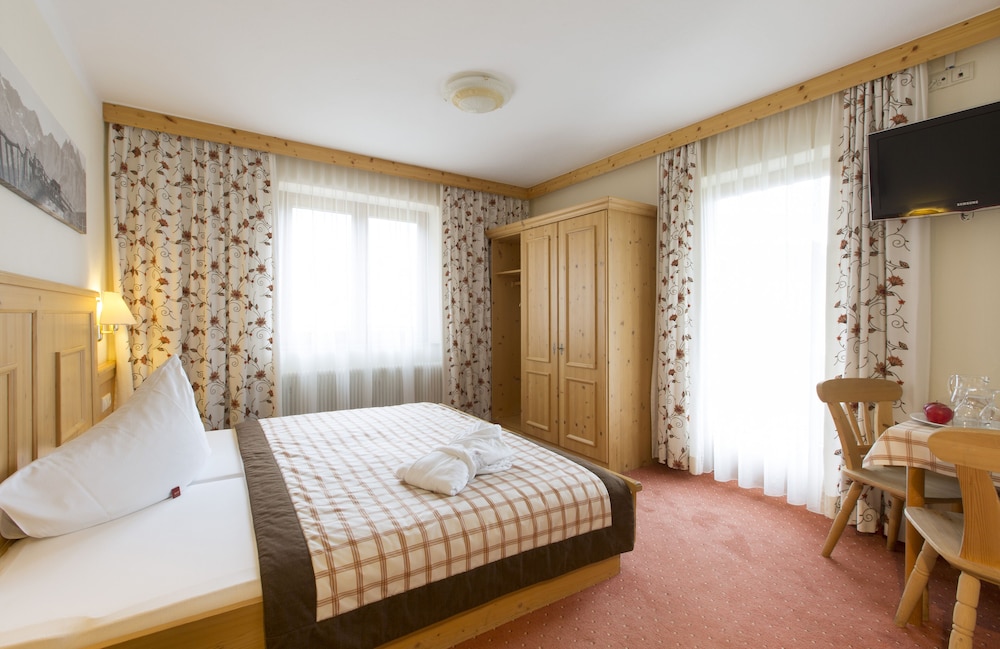 Standard Double Room, Balcony, Mountain View (Oanfoch_DAHUAM) photo 1
