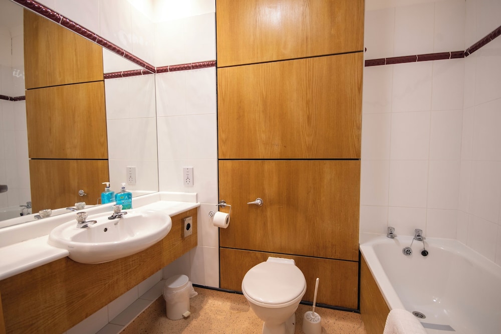 Standard Double Room - Photo 5