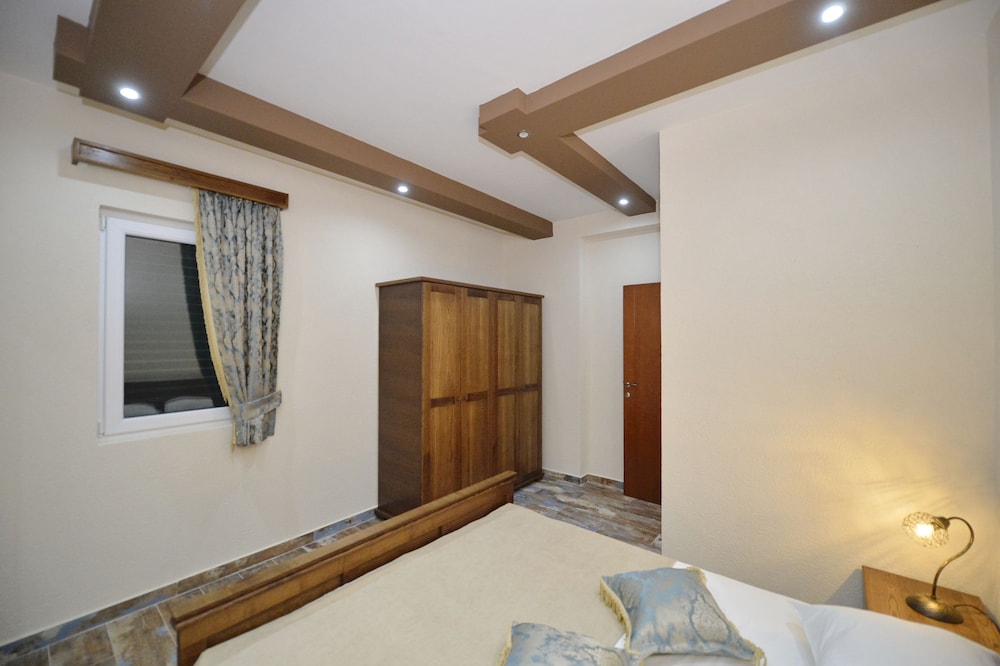 Luxury Apartment, Sea View