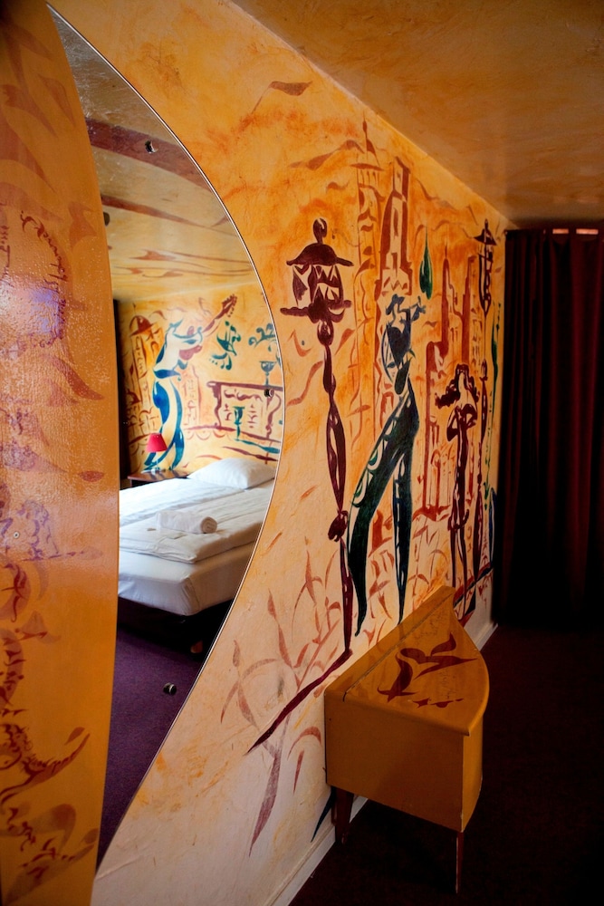 Single Room, 1 Twin Bed, Private Bathroom photo 2