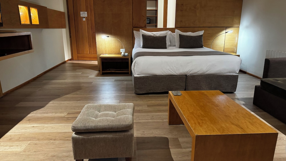 Deluxe Studio Suite