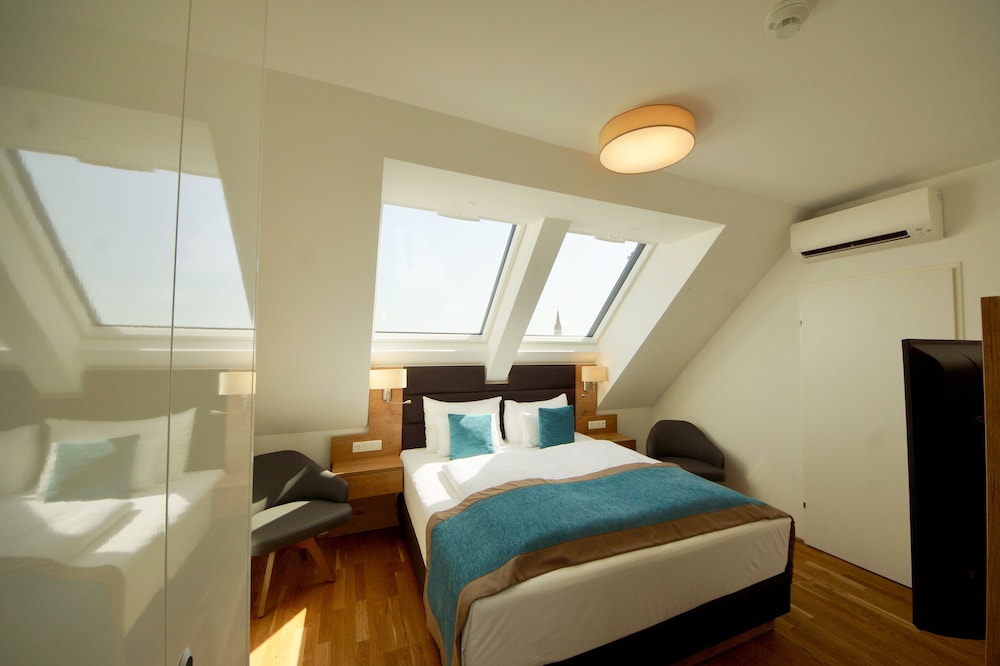 Presidential Apartment, 2 Bedrooms, Balcony, City View