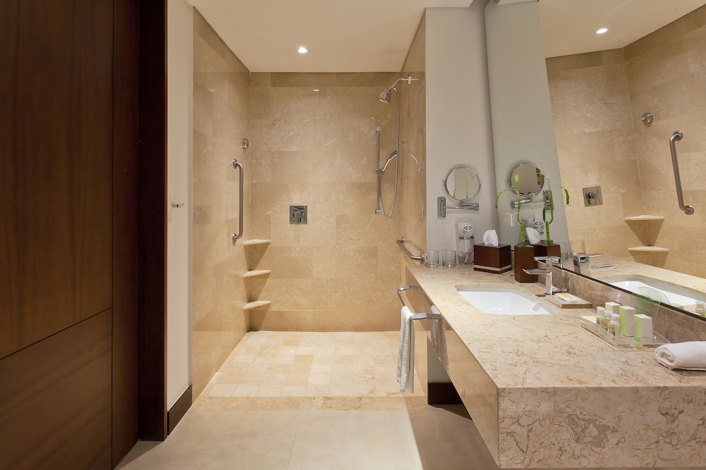 Standard Room, 2 Double Beds, Lake View - Photo 6