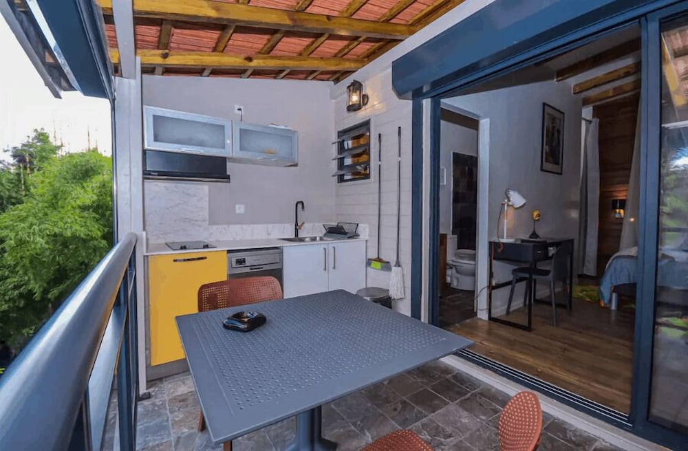 Suite, Ensuite, Pool View (Mini Suite Pamplemousse) photo 1