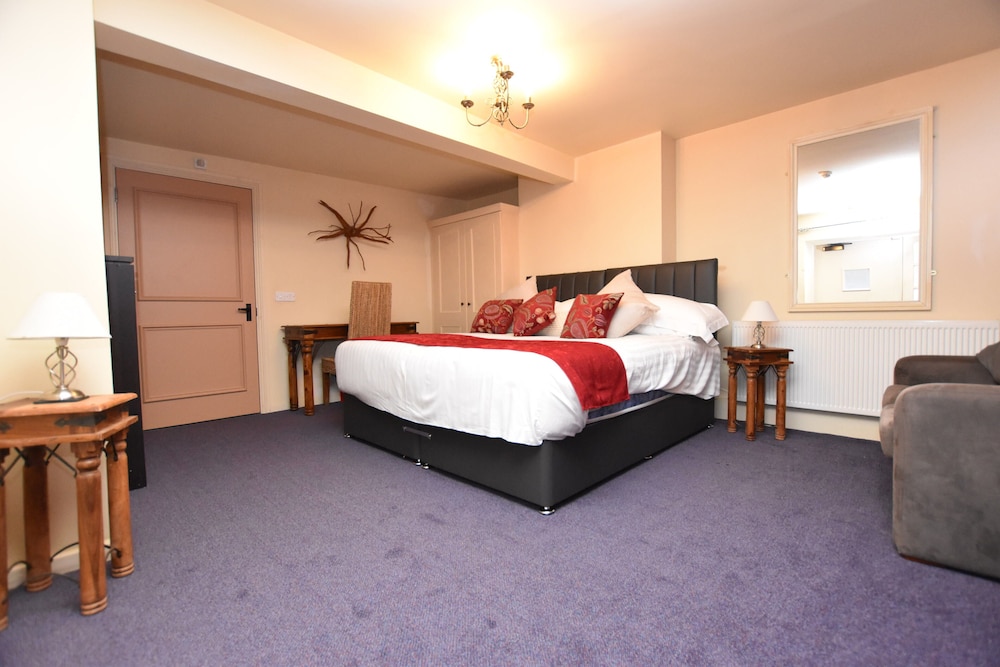 Deluxe Double or Twin Room, Ensuite - Photo 2
