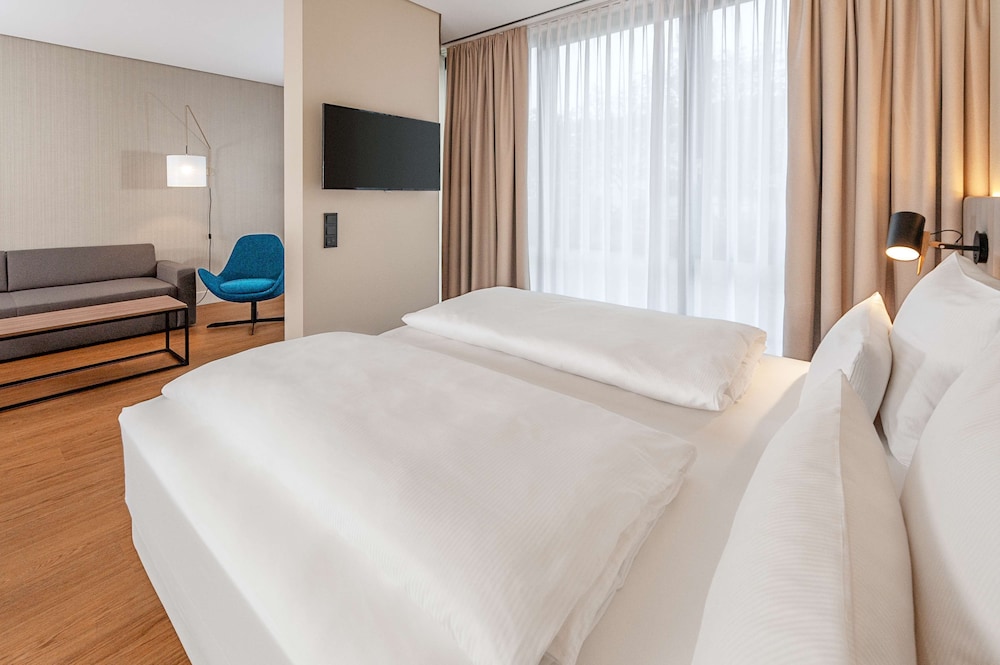 Junior Suite (Extra Bed 2 adults + 1 child) - Photo 9